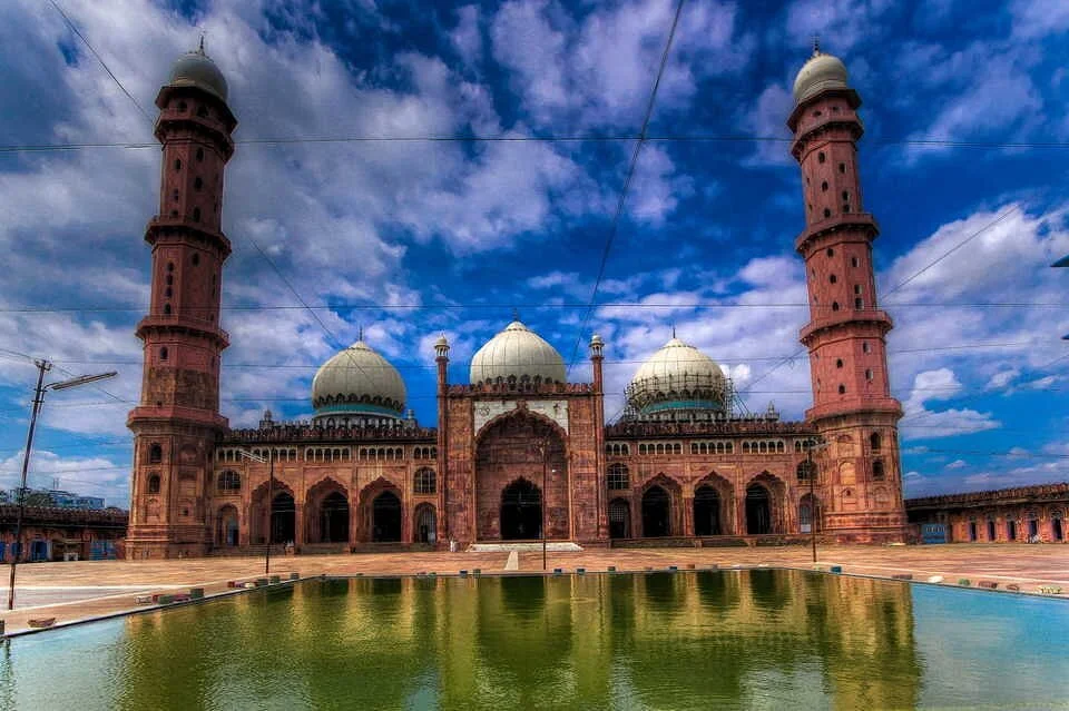 Taj ul Masajid