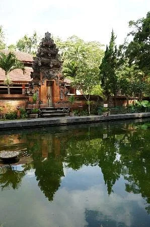 Istana Tampak Siring