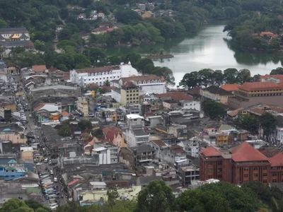 Kandy - Photo 2
