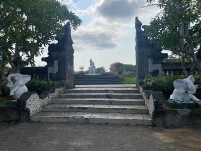 Nusa Dua Peninsula - Photo 2