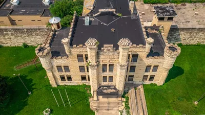 Joliet - Photo 3