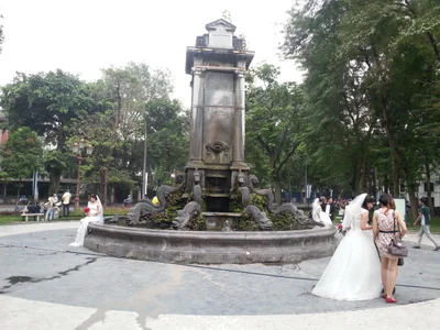Hanoi - Photo 2