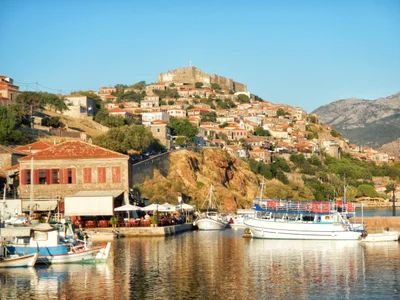 Lesbos - Photo 4