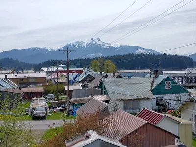 Hoonah - Photo 4