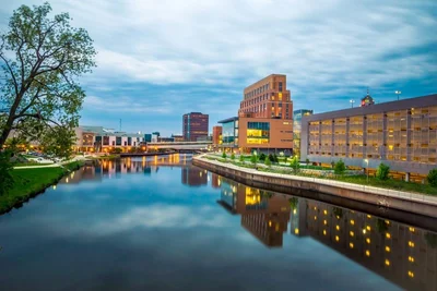 Lansing - Photo 5