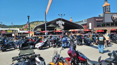 Sturgis - Photo 4