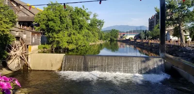 Pigeon Forge - Photo 5
