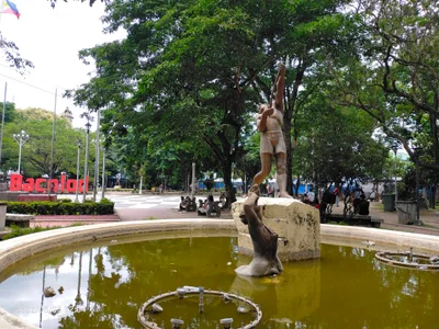 Bacolod - Photo 2