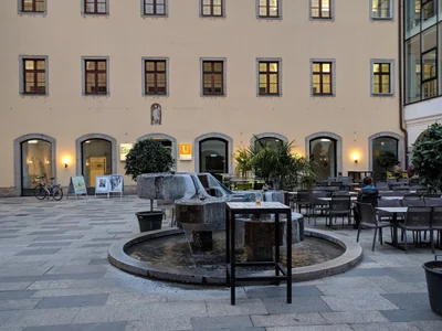 Linz - Photo 2