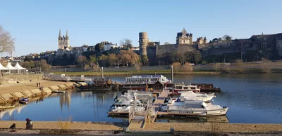 Angers - Photo 4