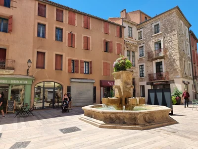 Narbonne - Photo 2