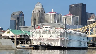 Louisville - Photo 3