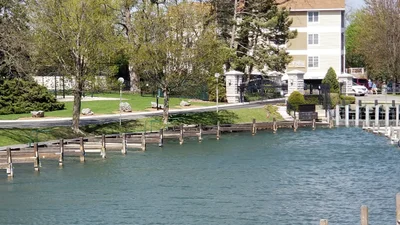 Lake Geneva - Photo 5