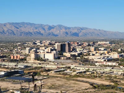Tucson - Photo 2