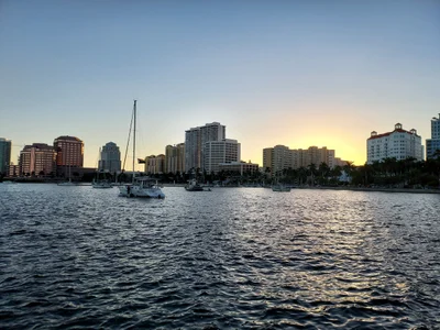 West Palm Beach - Photo 3