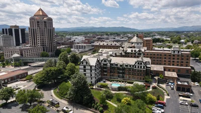 Roanoke - Photo 3