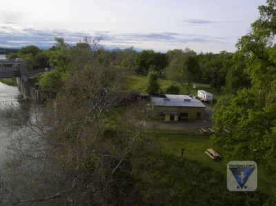 Red Bluff - Photo 3