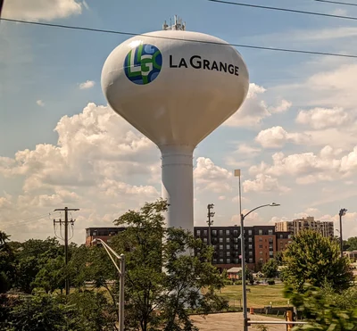 La Grange - Photo 3