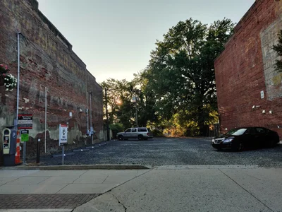 Greensboro - Photo 4
