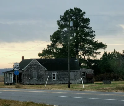Hampton - Photo 4
