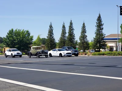 Roseville - Photo 2
