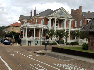 Natchez - Photo 3