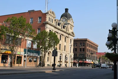 Moose Jaw - Photo 2