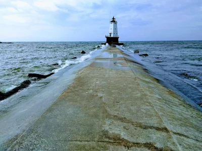 Ludington - Photo 2
