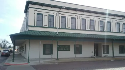 Sikeston - Photo 3