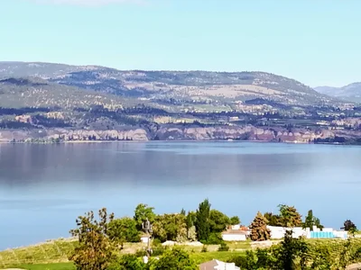 Penticton - Photo 2