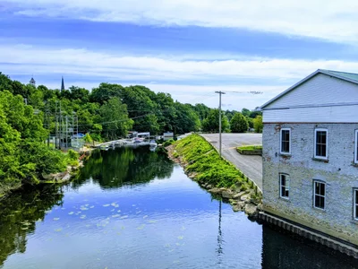 Gananoque - Photo 5