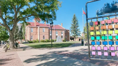 Prince Albert - Photo 5