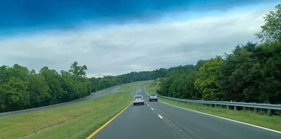 Luray - Photo 2