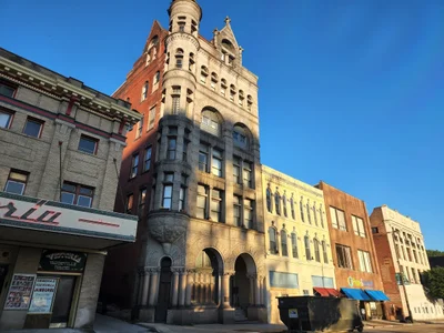 Wheeling - Photo 4
