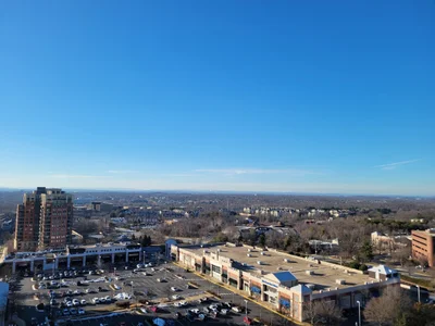 Reston - Photo 3
