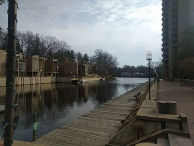 Reston - Photo 4