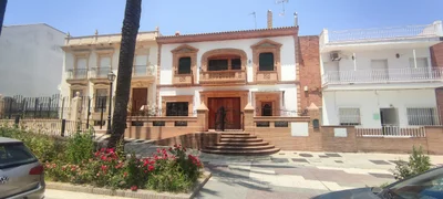 Palos de la Frontera - Photo 2