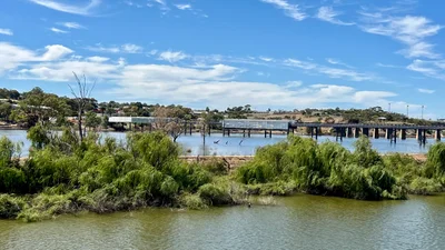Murray Bridge - Photo 5
