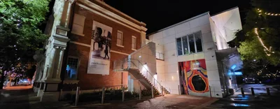 Albury - Photo 2