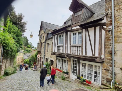 Dinan - Photo 2
