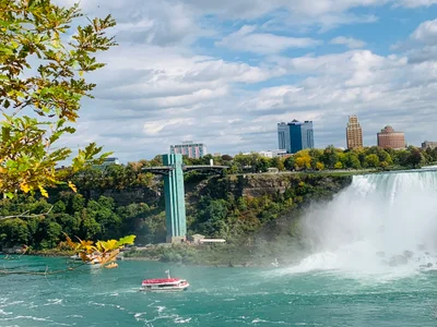 Niagara Falls - Photo 2