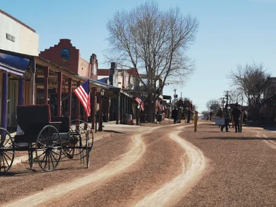 Tombstone - Photo 3