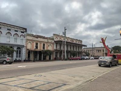 Selma - Photo 2