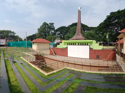 Koothuparamba - Photo 3