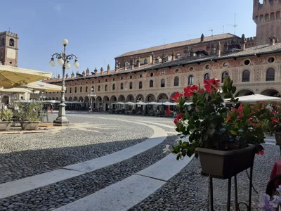 Vigevano - Photo 2