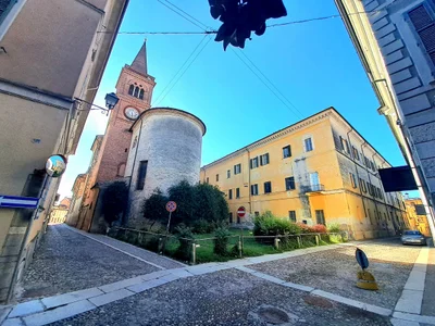 Cremona - Photo 2