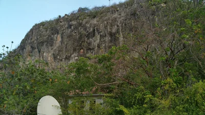 Cayman Brac - Photo 2