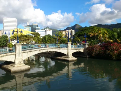 Port Louis - Photo 3