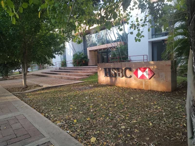 HSBC - Photo 3