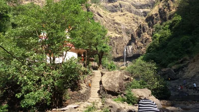 Malgund - Photo 2